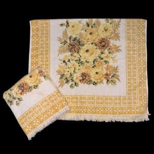 Pair of 2 Vintage St. Mary’s Yellow Floral Bath Towels Mid Century Fringe Border